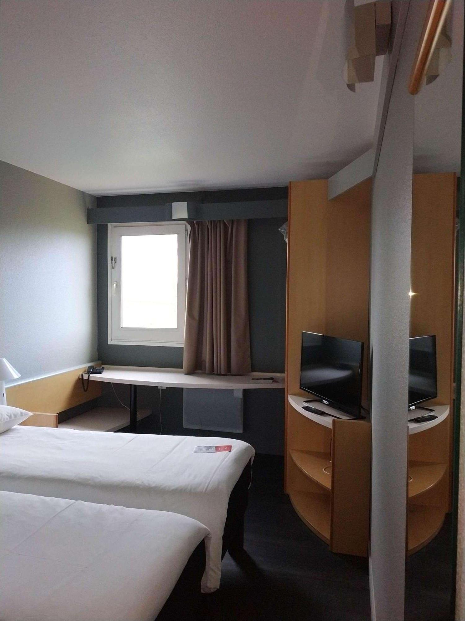 Ibis Auxerre Sud Hotel Venoy Exterior photo