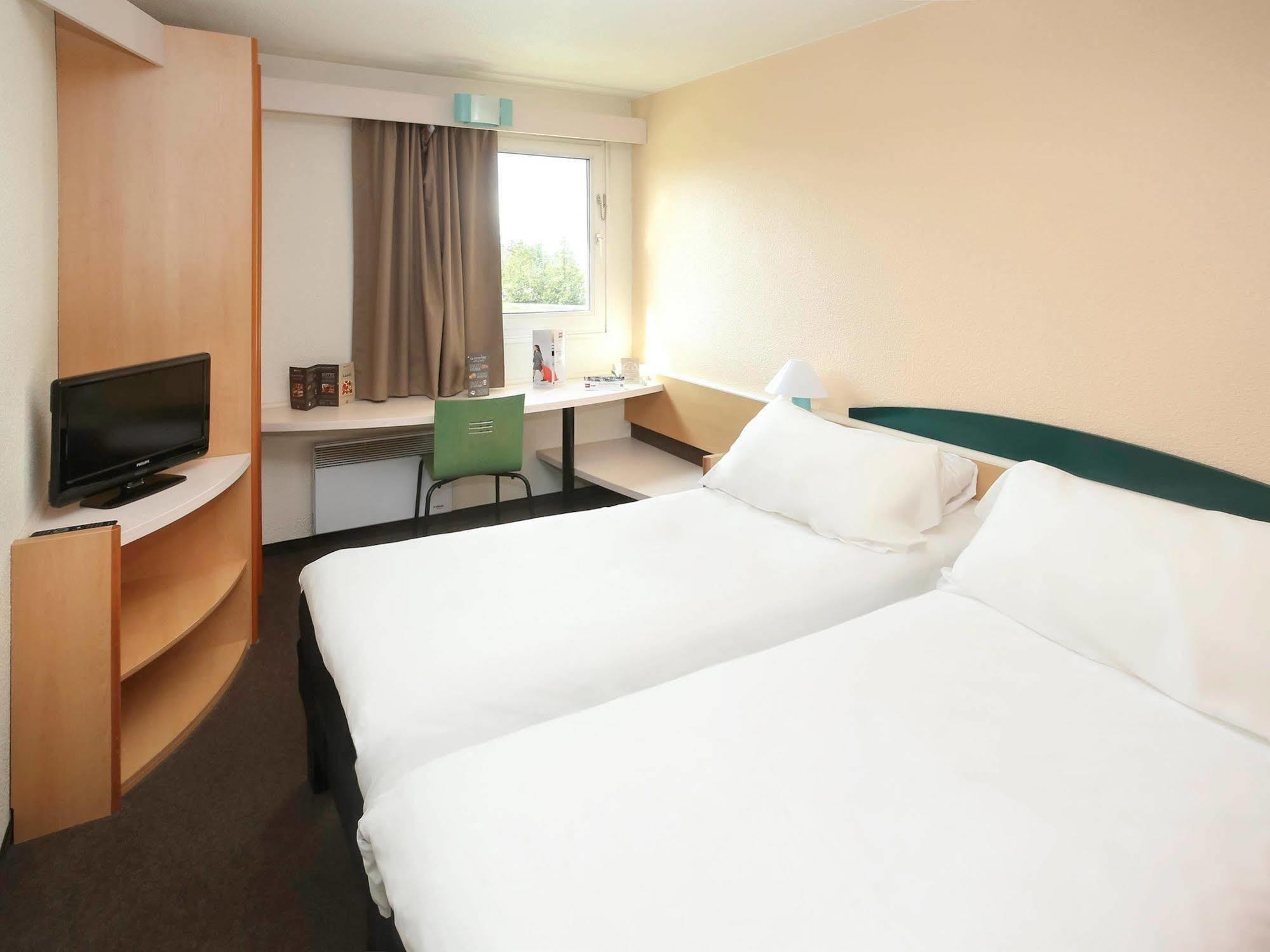 Ibis Auxerre Sud Hotel Venoy Exterior photo